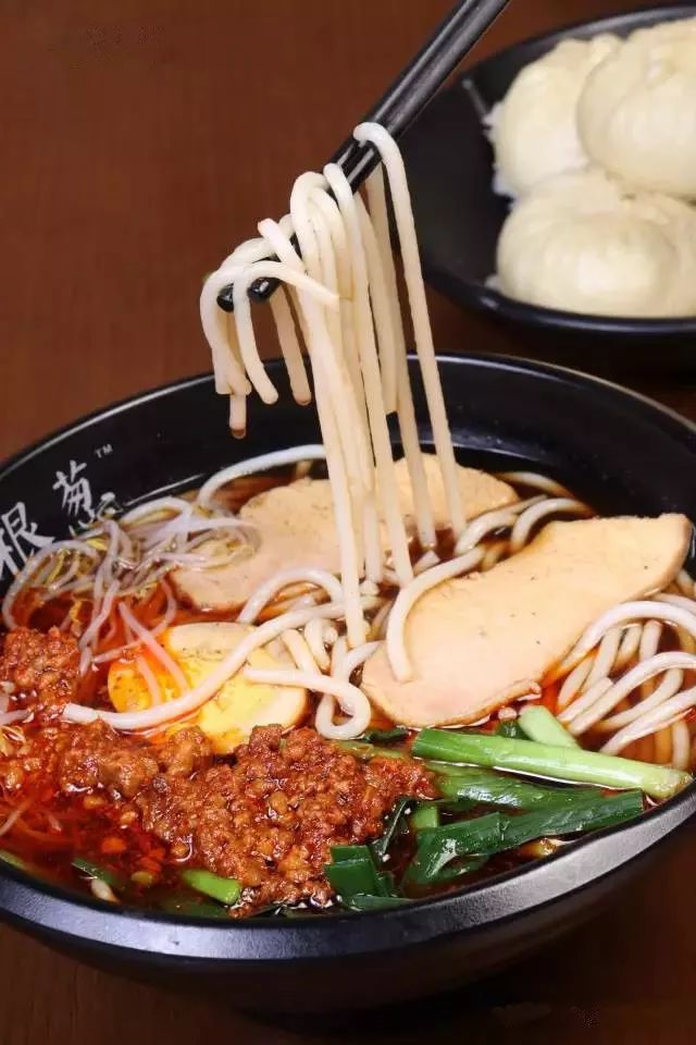 【特色面食】鹵肉米線