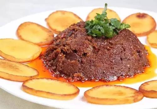 【家常菜】玉米饃粉蒸牛肉