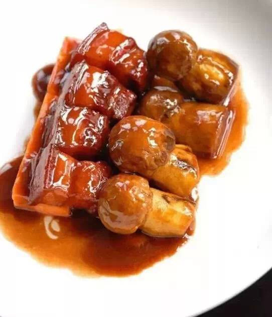 【創新粵菜】牛肝菌燜土豬肉.jpg