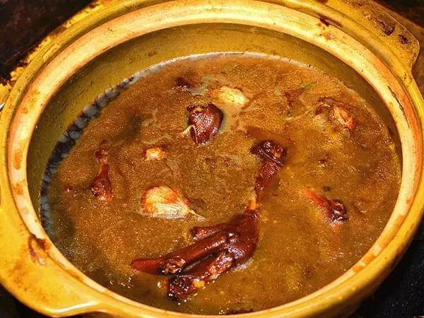 【創(chuàng)新菜】川版鵝掌撈粉絲