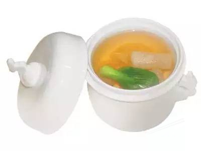 【創(chuàng)新菜】清湯竹蓀花膠肚