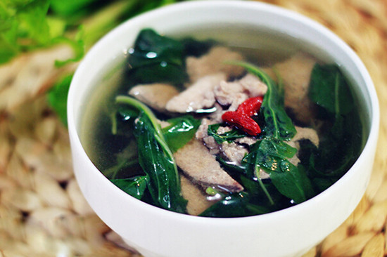 枸杞豬肝瘦肉湯