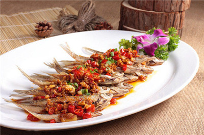 【刁子魚】杜甫詩云“白魚如切玉”的御用貢品食材