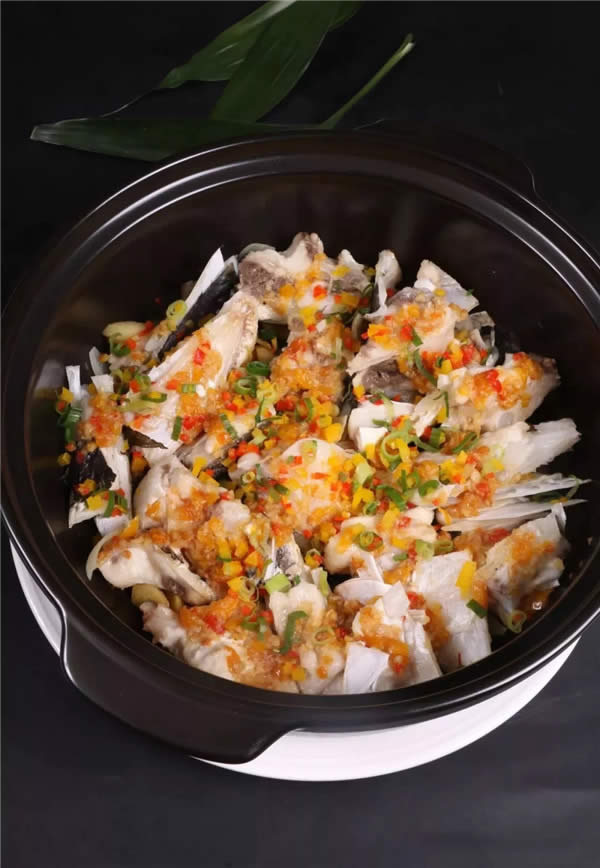 【熱賣菜】黃椒醬焗千島湖魚頭