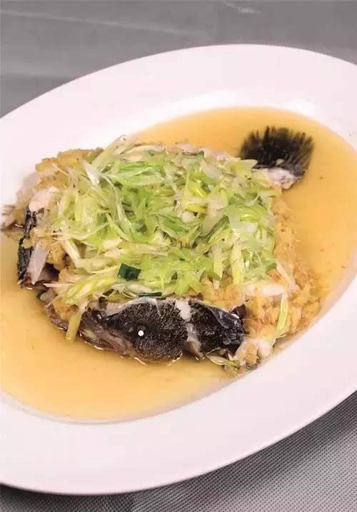 【創新菜】嫩姜青蔥蒸筍殼魚