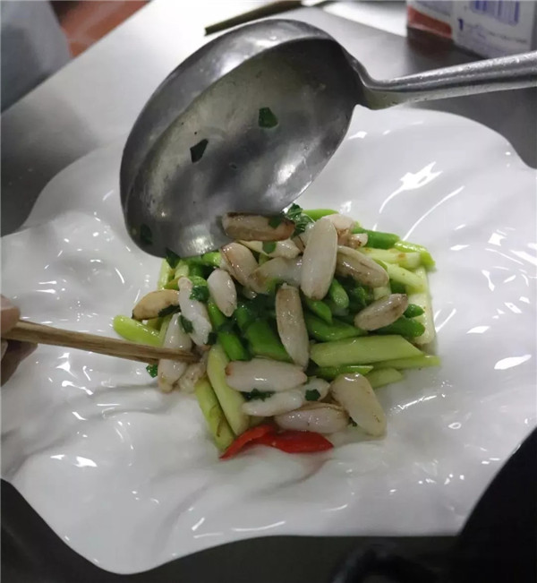 【創新菜】香草海蟹鉗肉