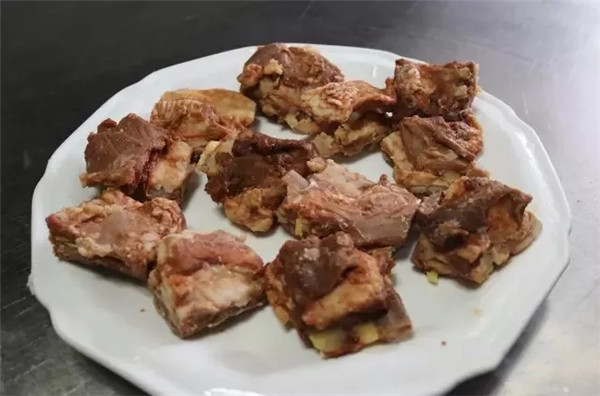 【創(chuàng)新菜】紙包醬羊排