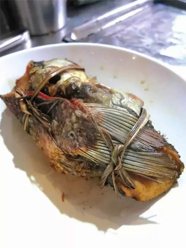 【創新菜】香茅草烤魚