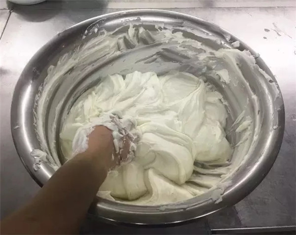 【熱賣菜】黃金魚頭配手工面筋