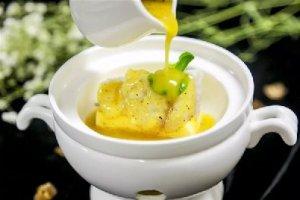 松露金汁燴翠綠斑球