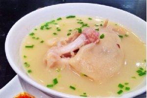 白云豆肘子湯