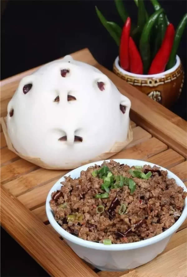 【創(chuàng)新菜】膠東餑餑配鲅魚骨醬