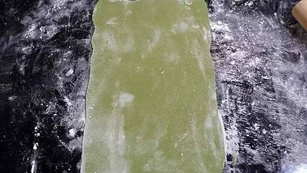 【創(chuàng)意中點(diǎn)】雨花石湯圓
