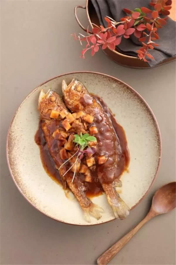 【創意菜】醬燜小黃魚配豆瓣