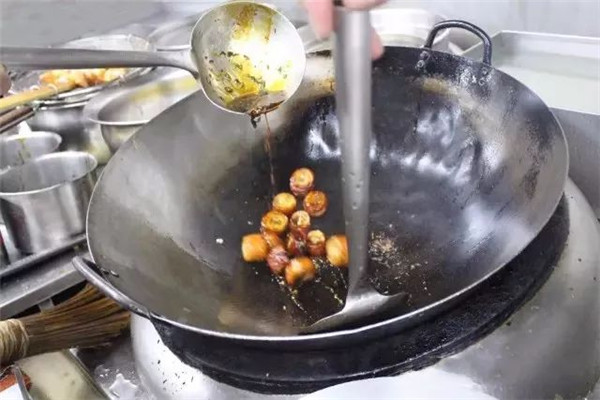 【粵菜】雙椒蝦拼好味腸頭