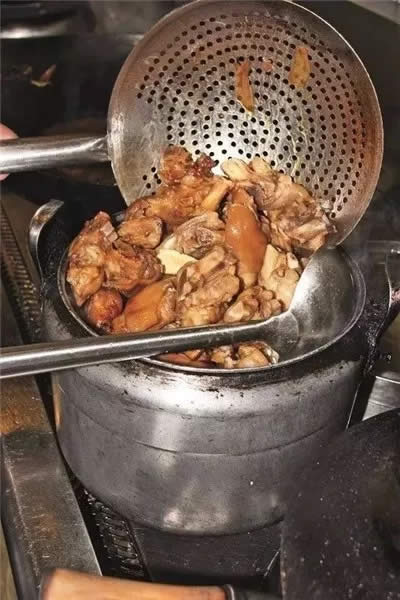 【熱賣菜】香芋豬手