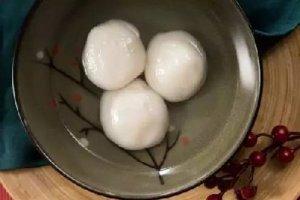 金雞賀歲慶團(tuán)圓（鮮肉蘿卜湯圓）