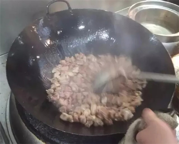 【熱賣菜】鐵雞斗魔椒