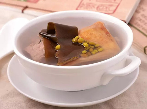 【清潤湯品】海帶綠豆煲老鴿