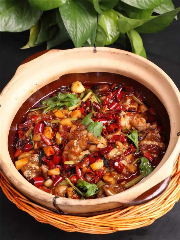 【創(chuàng)新菜】沙窩仔姜焗牛蛙