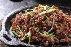 堂烹蔥爆羊肉