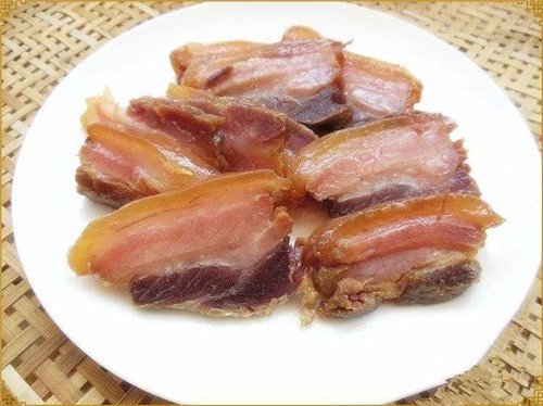 這種四川特色臘肉，做法雖土，味道好極了