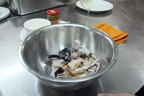 【巧手粵菜】黃椒千島湖魚頭