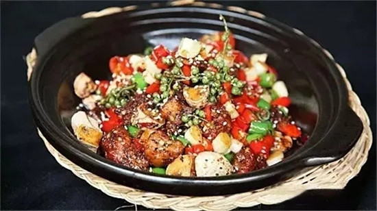 【酒樓菜】蘑菇旺旺骨