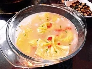 【熱賣菜】土雞湯蛋餃