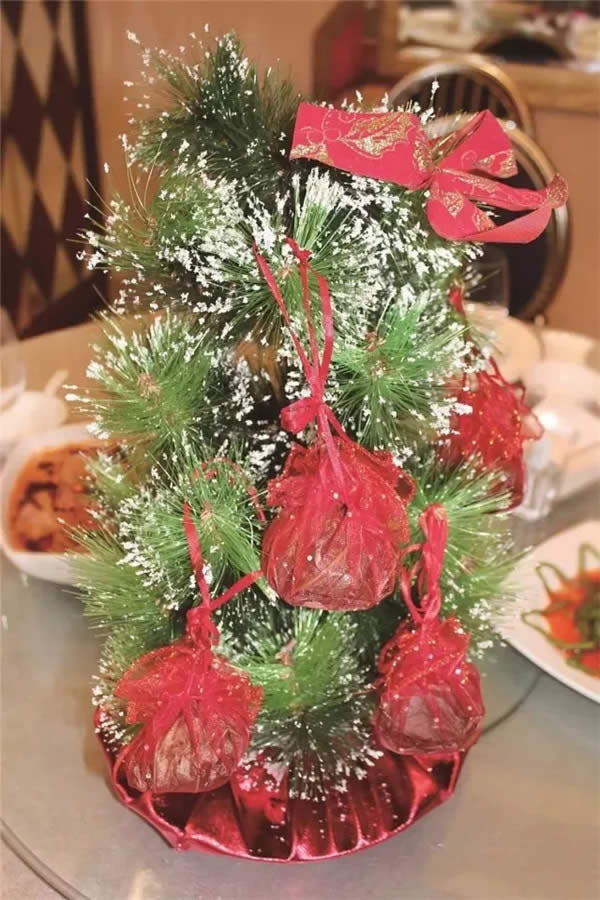【年菜】迎春接福（荷葉蒸粽子鮑魚）