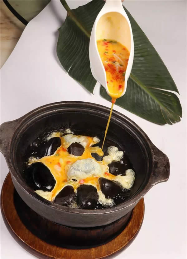 【毛利菜】剁椒銀魚石烹蛋
