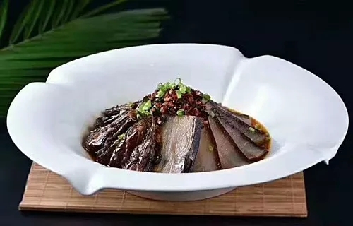 【家常菜】年味慶豐收（湘式臘肉蒸魚尾）
