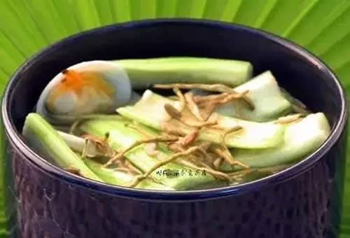 【靚湯】金銀花淡菜養顏湯