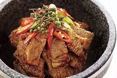 【創新菜】椒香川味牛仔骨
