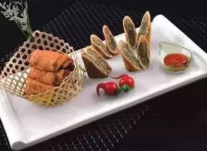 【創(chuàng)新菜】香椿蛋皮春卷