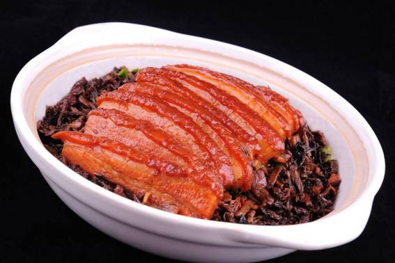 【粵菜】梅菜扣肉煲