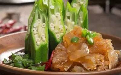 【創新粵菜】鮮椒海蜇秋葵.jpg