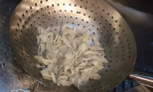 【毛利菜】泡椒羊腸