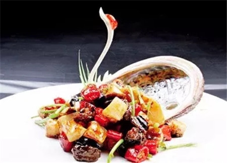 【招牌菜】純酒香醋炒澳洲黑邊鮑魚
