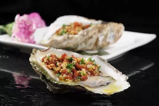 【創新菜】牛肉醬蒸美國鷹石蠔