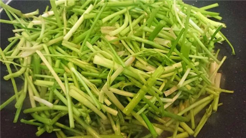 【水芹】味道兩極分化，讓人又愛又恨