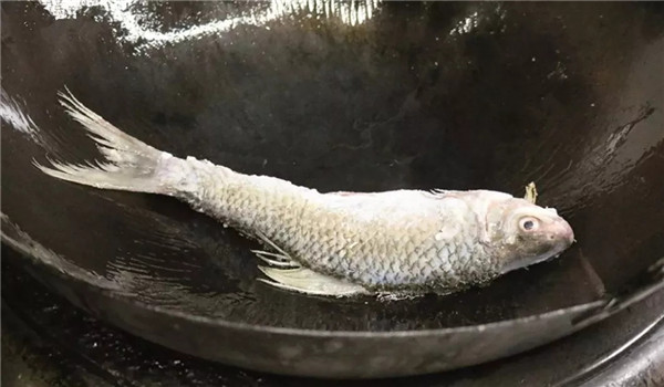 【手工菜】順德釀鯪魚