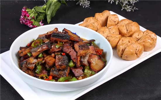 【熱賣菜】大碗咸魚燜臘肉