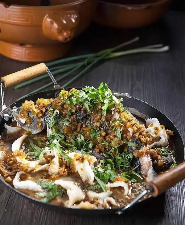 【招牌菜】農家燜鯽魚