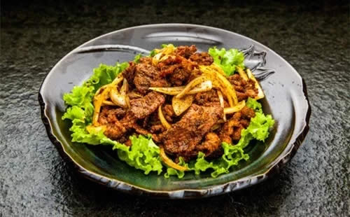【創新菜】咖喱洋蔥炒烤羊肉