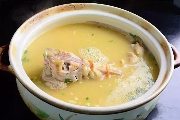 【熱賣菜】大骨燉金沙