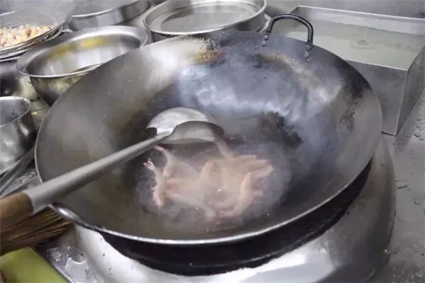 【粵菜】雙椒蝦拼好味腸頭