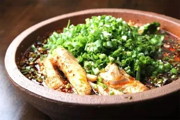 【鄉土菜】蔥香怪味雞