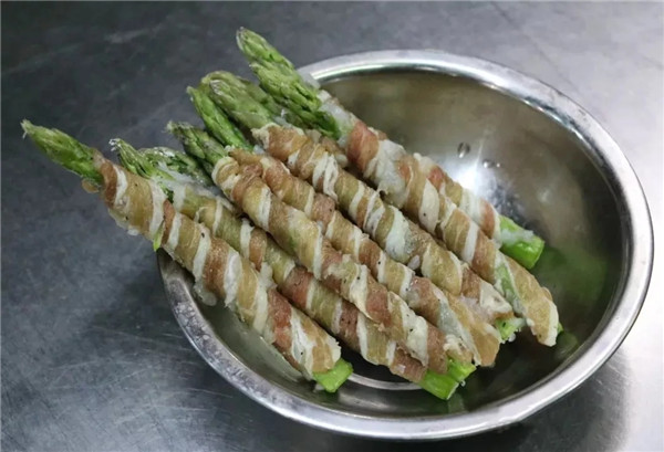 【創新菜】香煎蘆筍腩肉卷