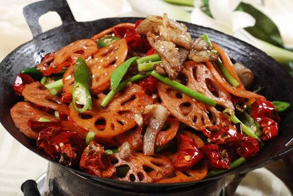 【創(chuàng)新菜】孜然干鍋蓮藕